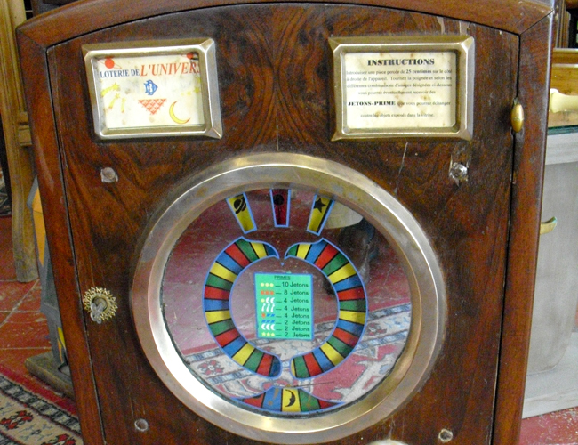 mechanical wheel of fortune